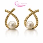 Golden Studs Earrings With Pearl. GLENTIK – Wrapped in Love ❤️.